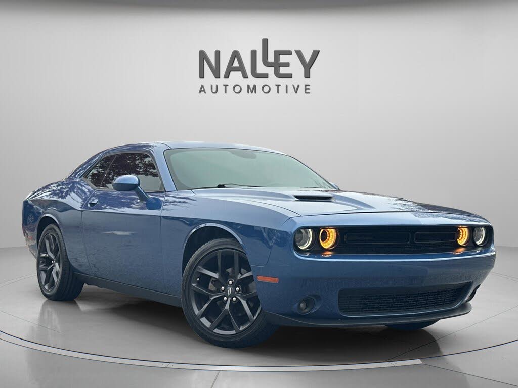 2021 Dodge Challenger SXT RWD