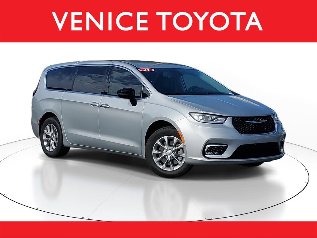 2024 Chrysler Pacifica Touring L AWD