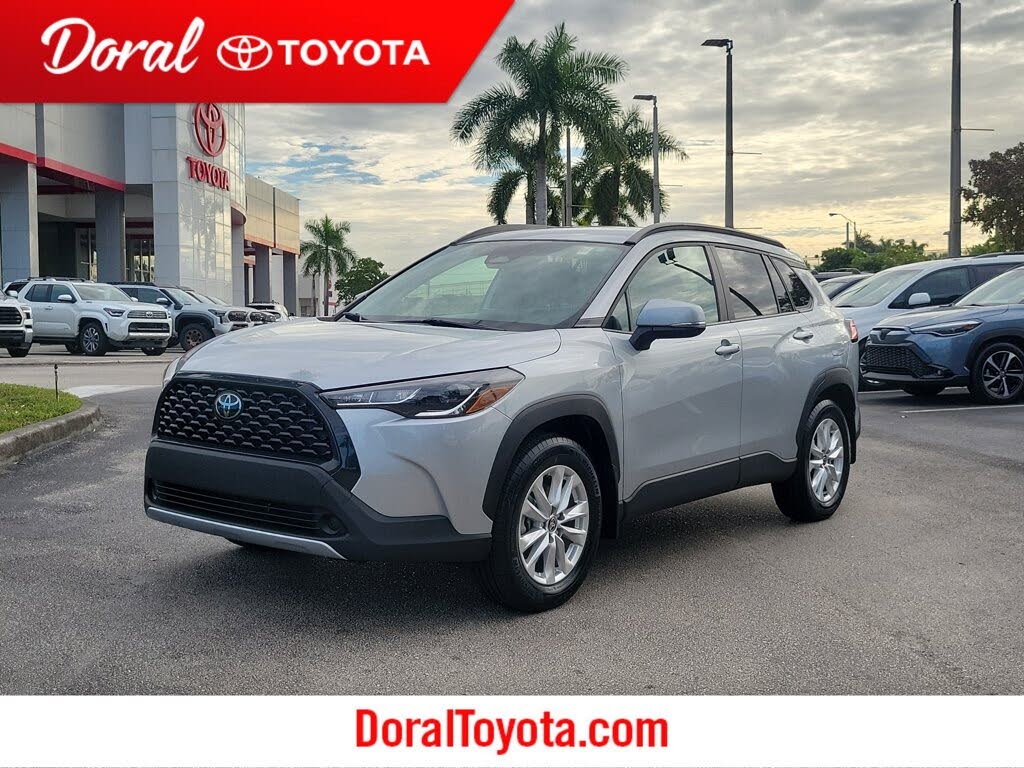 2024 Toyota Corolla Cross LE FWD