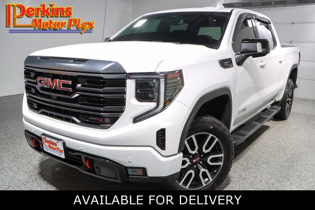 2022 GMC Sierra 1500 AT4 Crew Cab 4WD