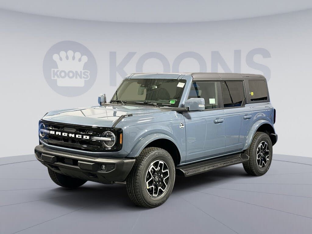 2025 Ford Bronco Outer Banks 4-Door 4WD