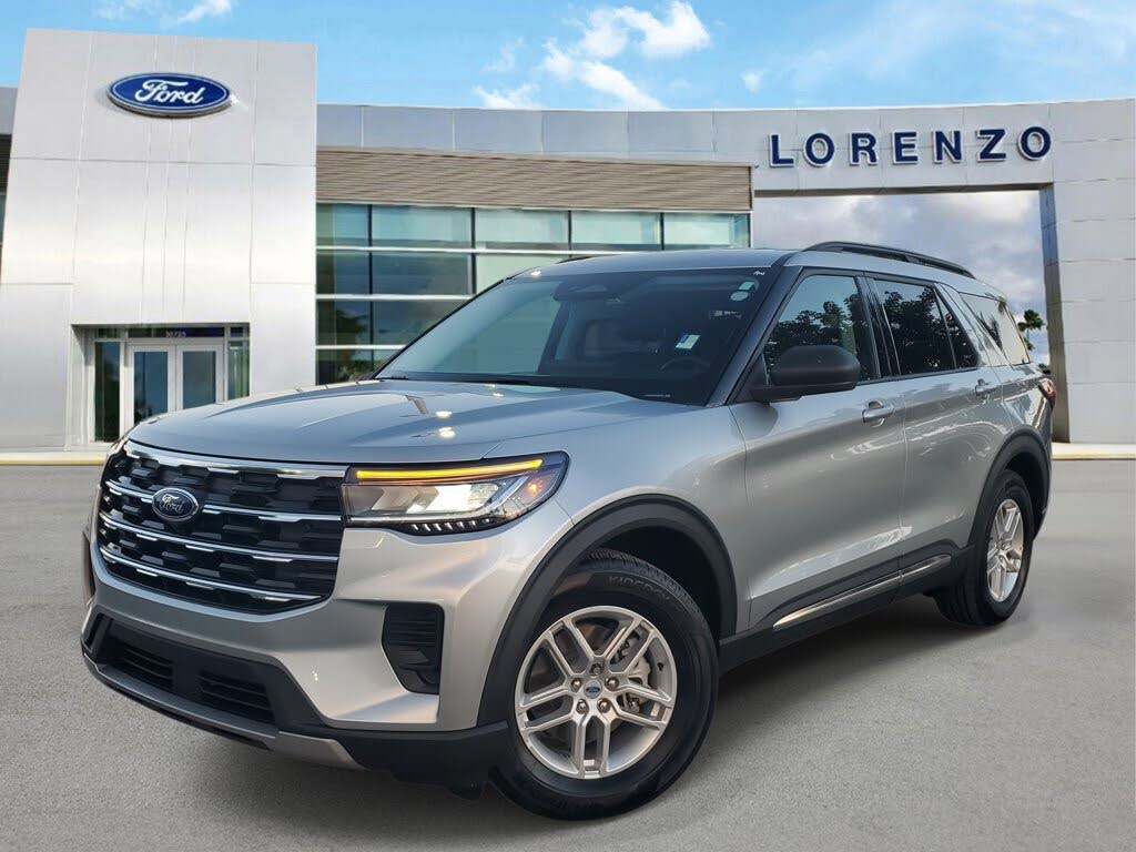 2025 Ford Explorer Active RWD