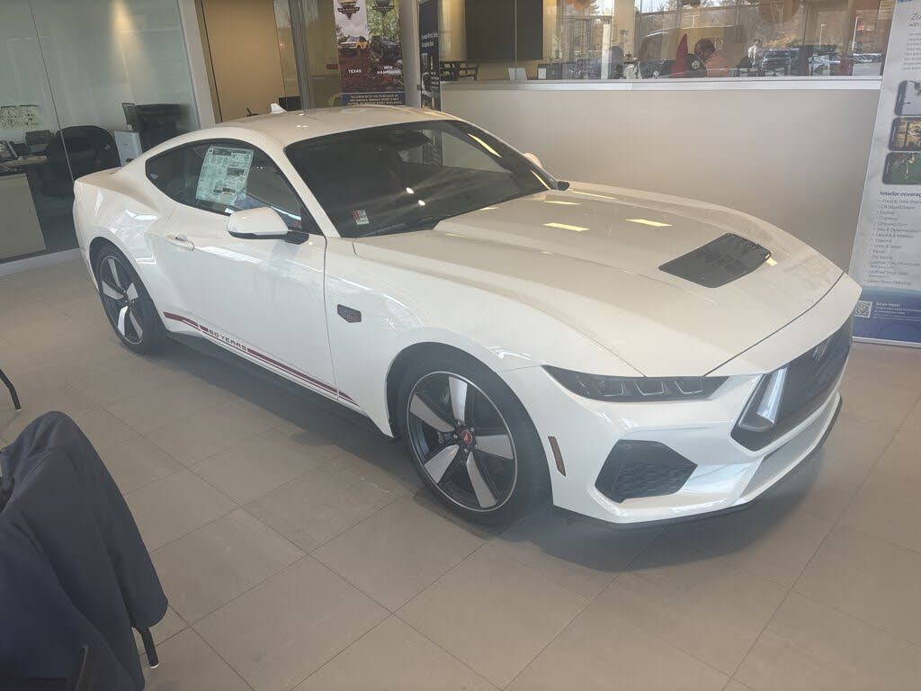 2025 Ford Mustang GT Premium Fastback RWD