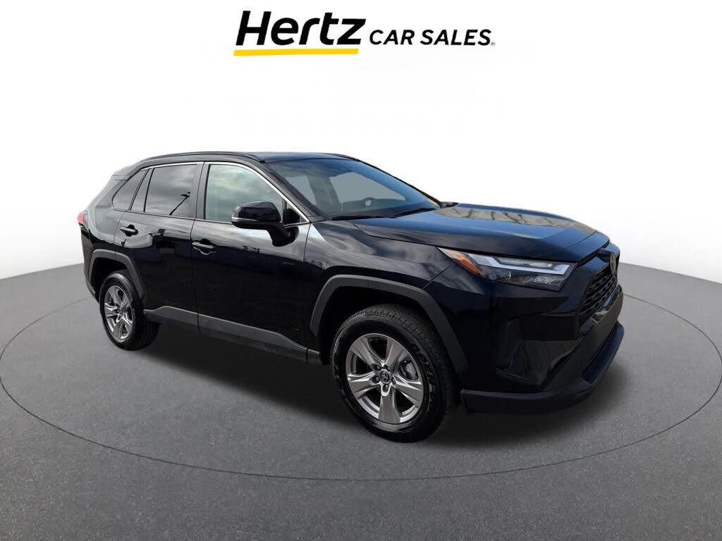 2025 Toyota RAV4 XLE FWD