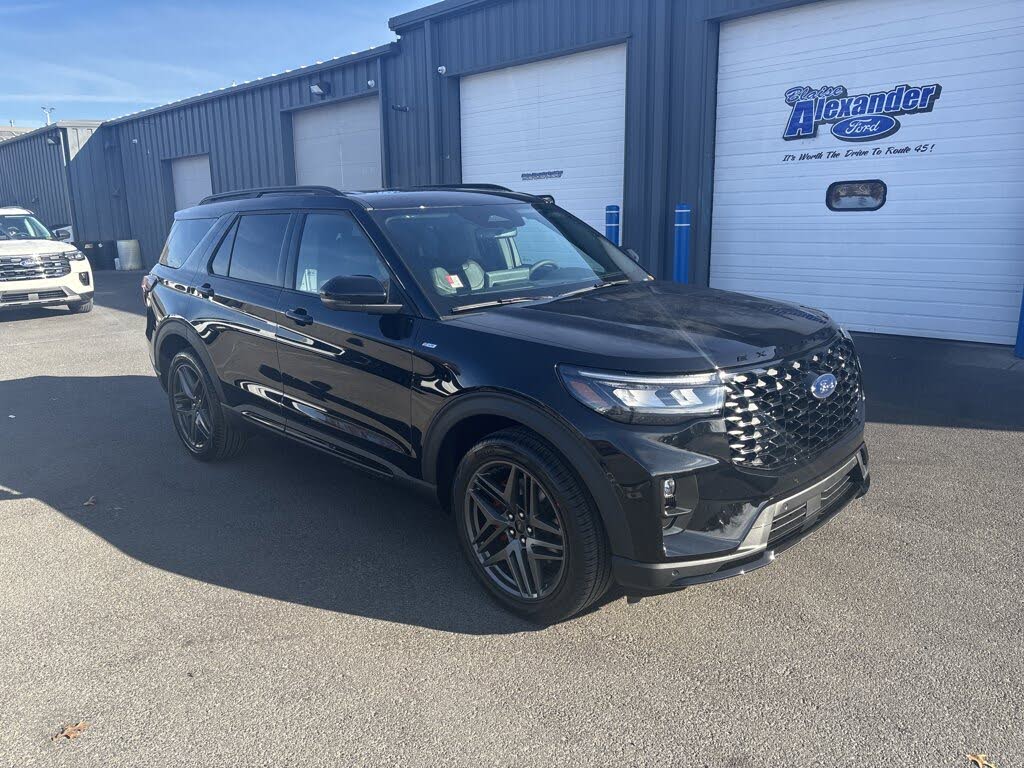 2026 Ford Explorer ST-Line AWD