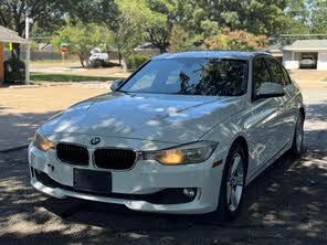 BMW 3 Series 328i Sedan RWD