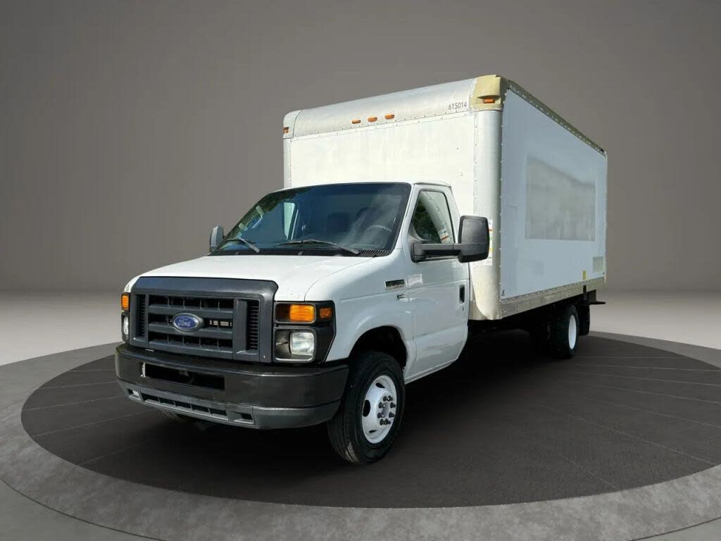 2016 Ford E-Series Chassis E-350 Super Duty 138 Cutaway RWD