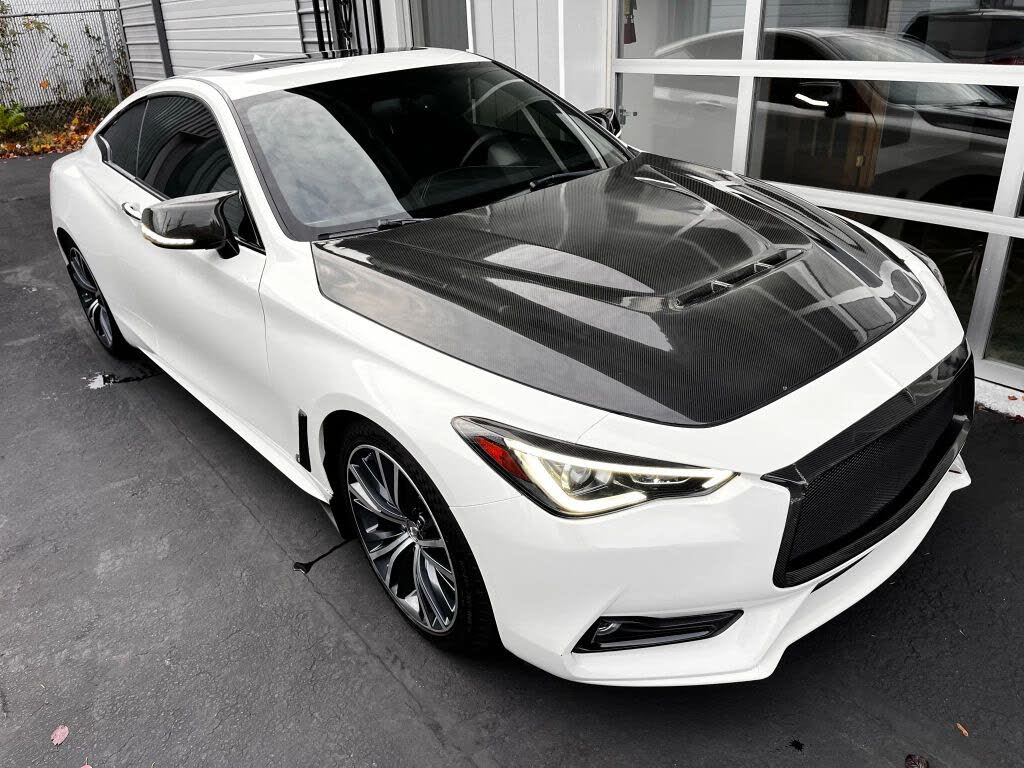 2018 INFINITI Q60 3.0t Luxe Coupe RWD