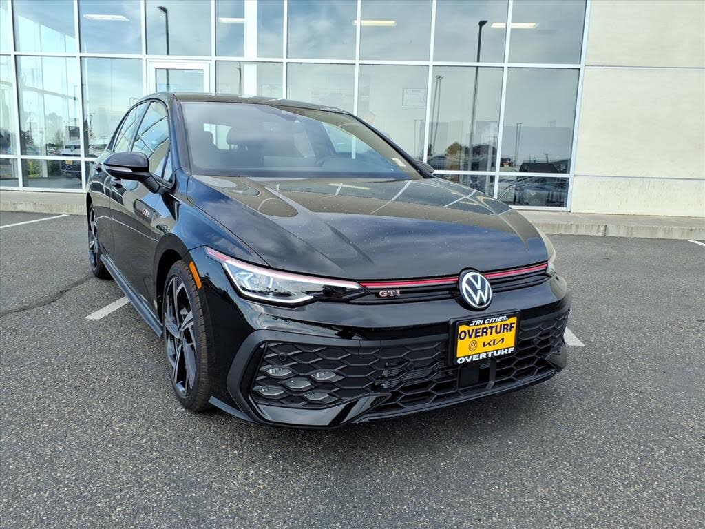 2025 Volkswagen Golf GTI SE FWD