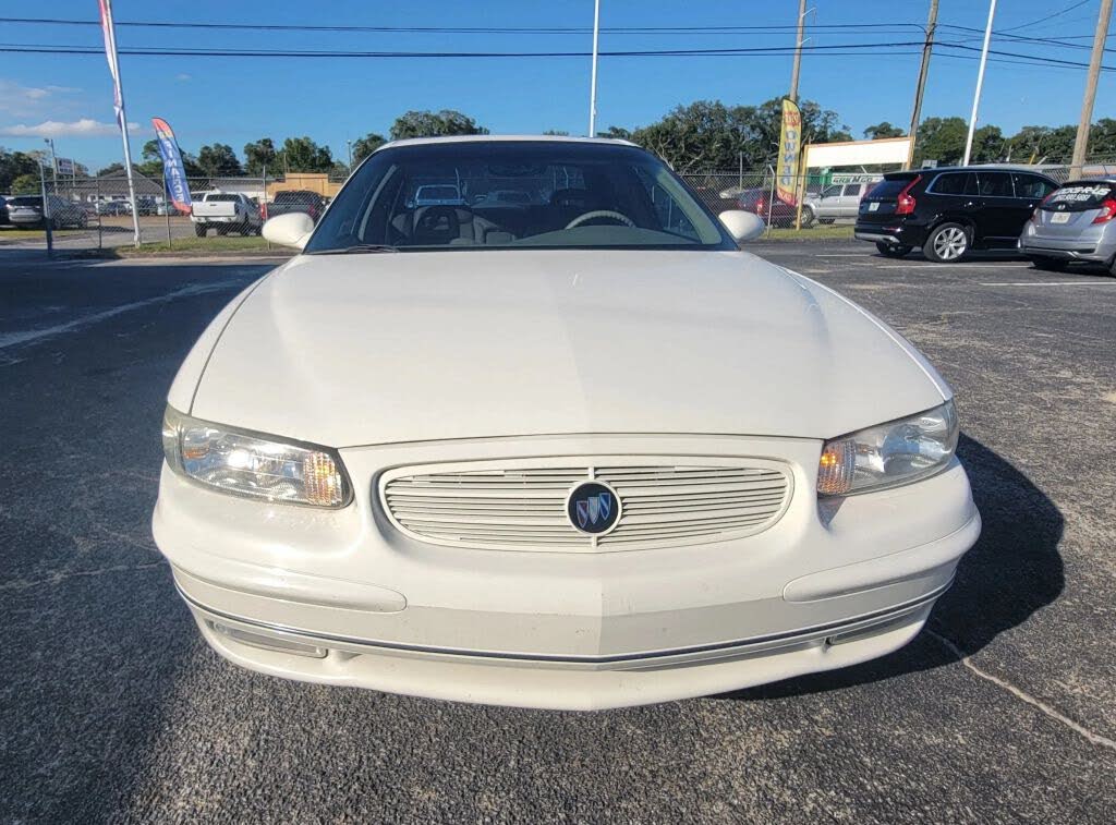 2001 Buick Regal LS Sedan FWD