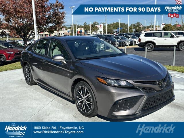 2024 Toyota Camry SE FWD