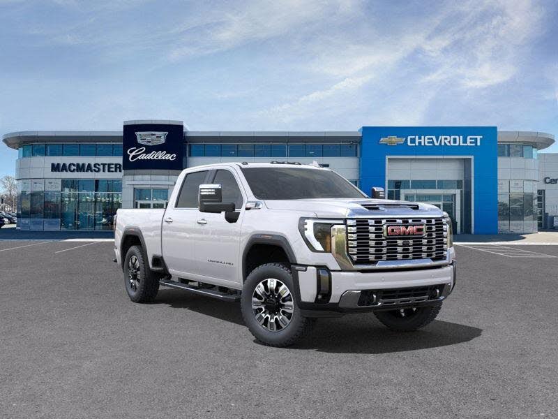 2025 GMC Sierra 2500HD Denali Crew Cab 4WD