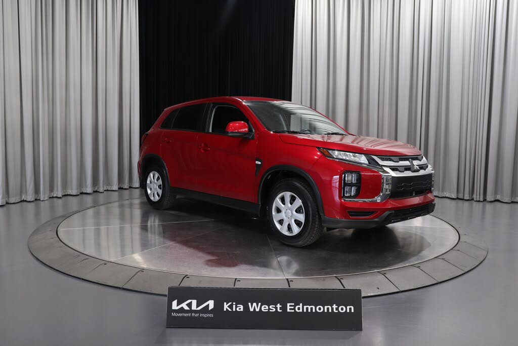 2025 Mitsubishi RVR ES FWD