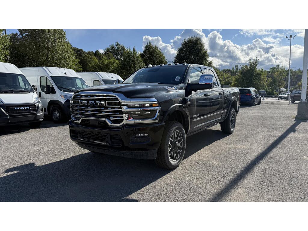 2025 RAM 2500 Limited Crew Cab 4WD