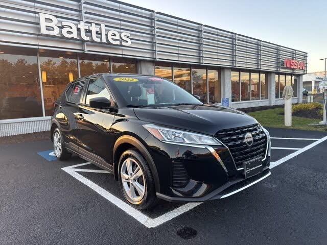 2022 Nissan Kicks S FWD