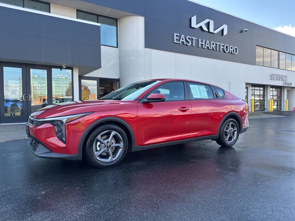 2025 Kia K4 LXS FWD