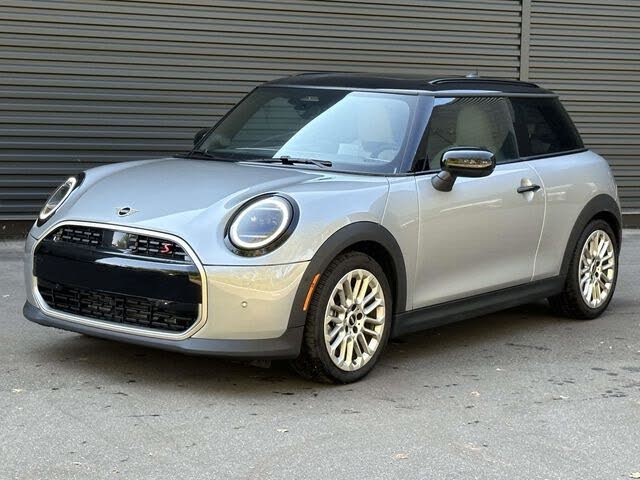 2025 MINI Cooper S Signature Trim 2-door Hatchback