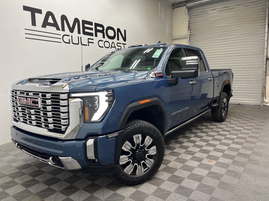 2026 GMC Sierra 2500HD Denali Crew Cab 4WD