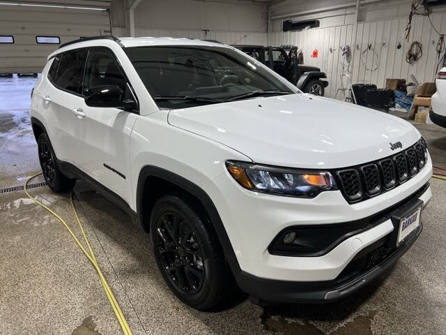 2026 Jeep Compass Latitude 4WD