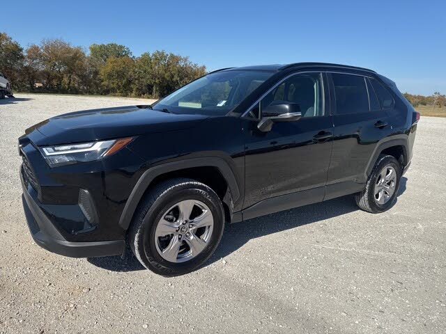 2024 Toyota RAV4 XLE FWD