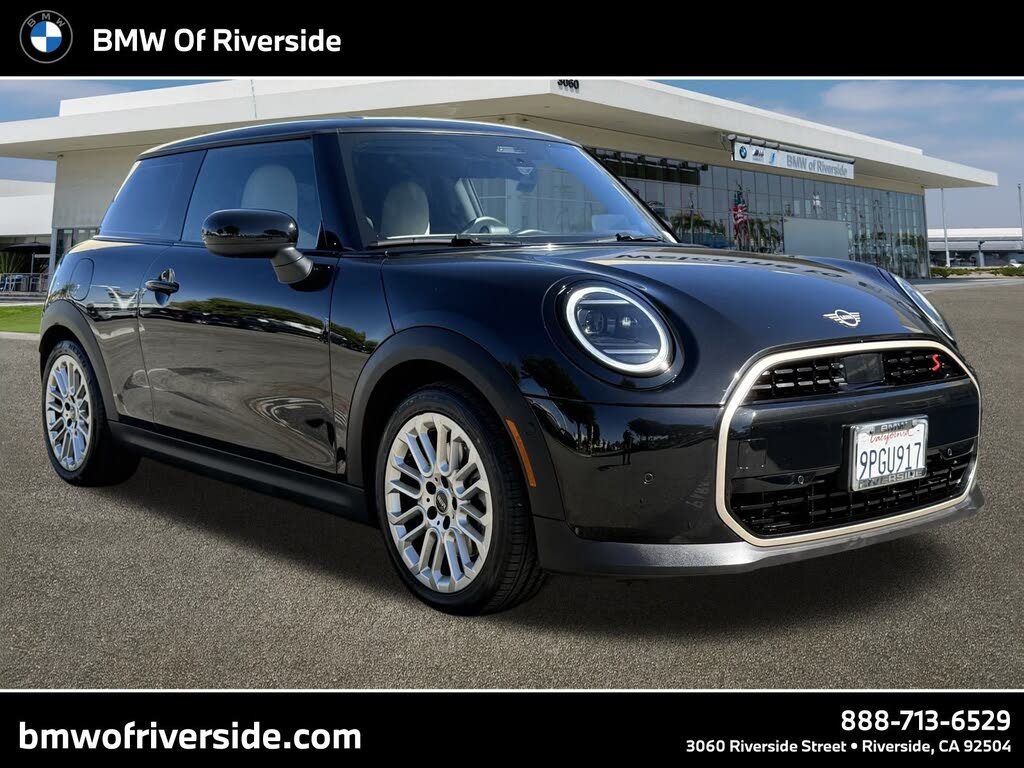 2025 MINI Cooper S Signature Trim 2-door Hatchback