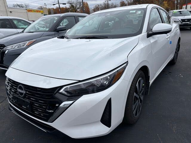 2025 Nissan Sentra SV FWD