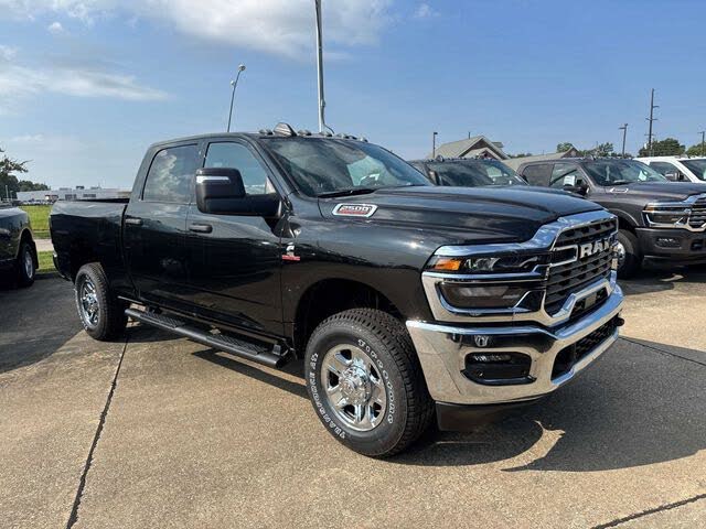 2025 RAM 2500 Tradesman Crew Cab 4WD