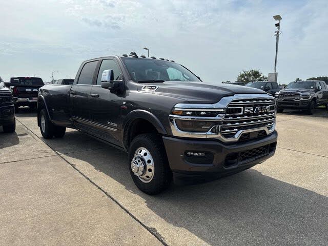 2025 RAM 3500 Limited Crew Cab LB DRW 4WD