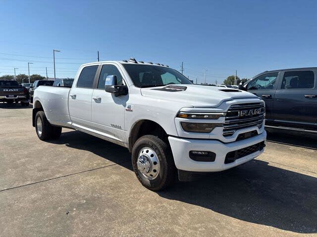 2026 RAM 3500 Laramie Crew Cab LB DRW 4WD