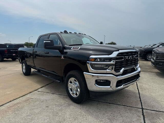 2026 RAM 3500 Tradesman Crew Cab LB 4WD