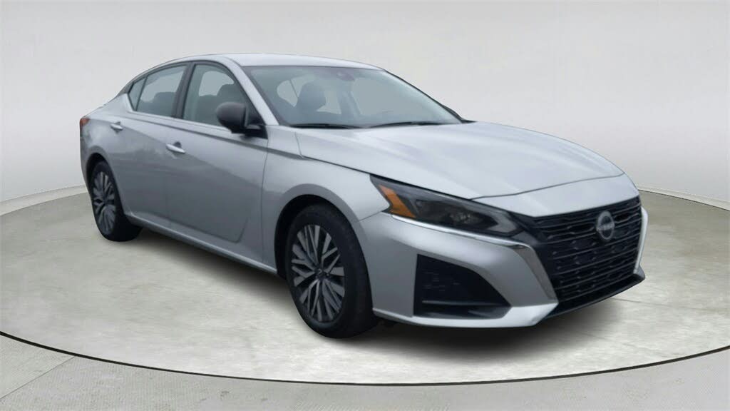 2024 Nissan Altima 2.5 SV FWD