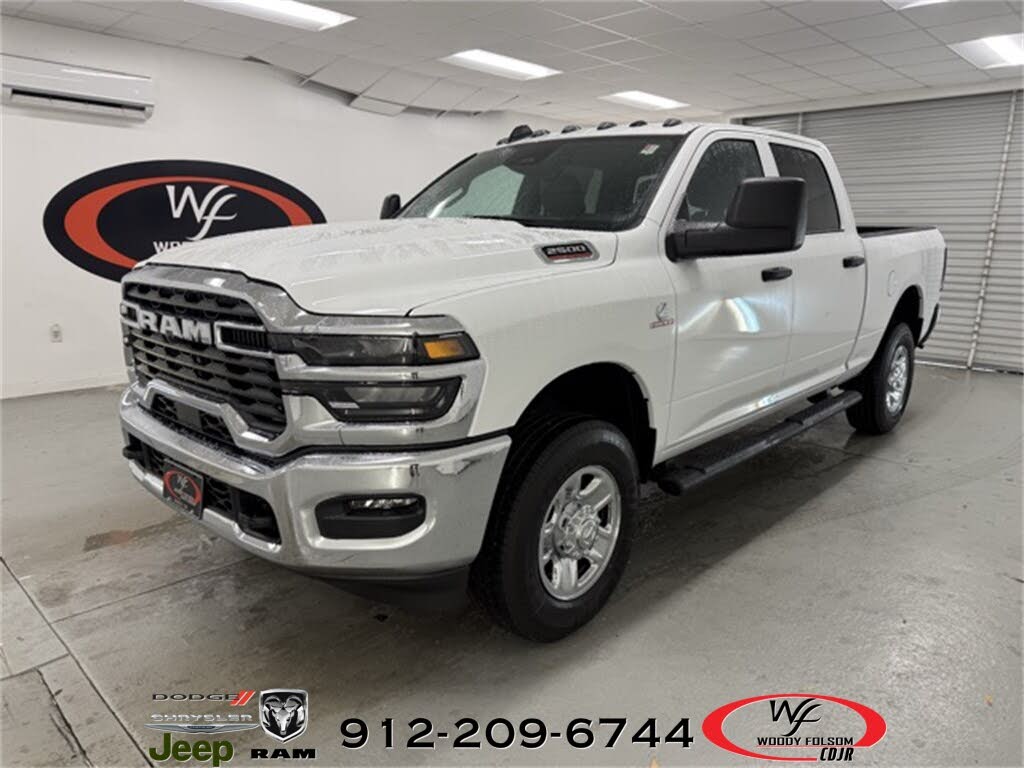 2026 RAM 2500 Tradesman Crew Cab 4WD