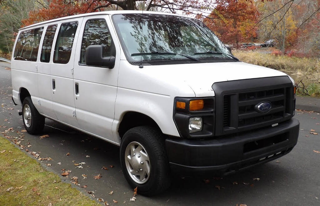 2012 Ford E-Series E-350 XL Super Duty Passenger Van