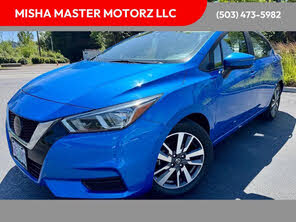 Nissan Versa SV FWD