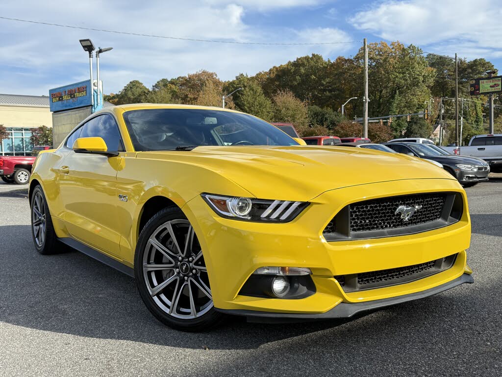 2015 Ford Mustang GT Premium Coupe RWD