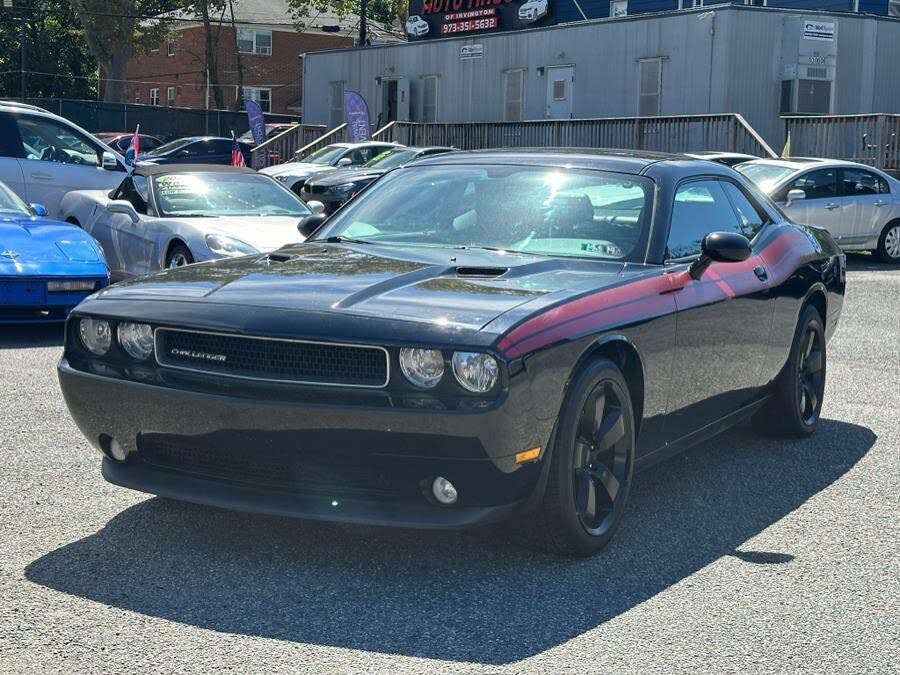 2014 Dodge Challenger SXT RWD