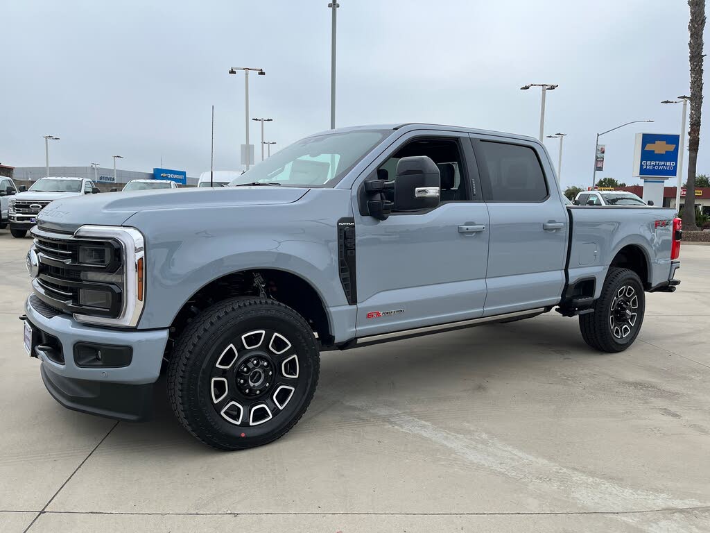 2026 Ford F-250 Super Duty Platinum Crew Cab 4WD