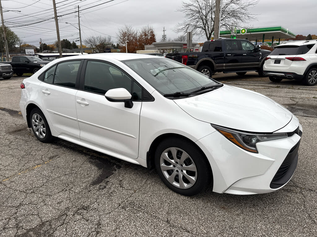 2024 Toyota Corolla LE FWD