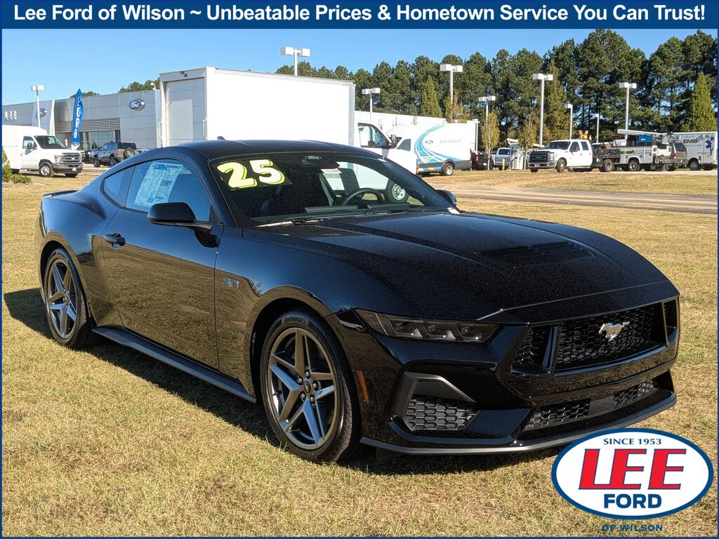 2025 Ford Mustang GT Fastback RWD