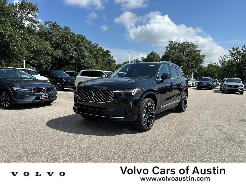 2026 Volvo XC90 B5 Plus 7-Passenger AWD