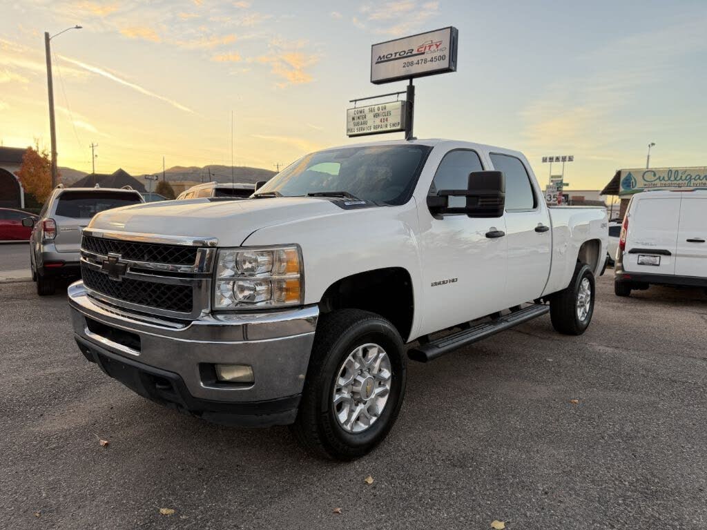 2011 Chevrolet Silverado 2500HD LT Crew Cab 4WD