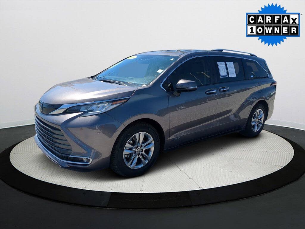 2021 Toyota Sienna Limited 7-Passenger FWD