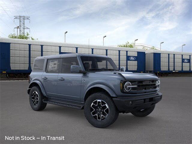 2025 Ford Bronco Outer Banks 4-Door 4WD