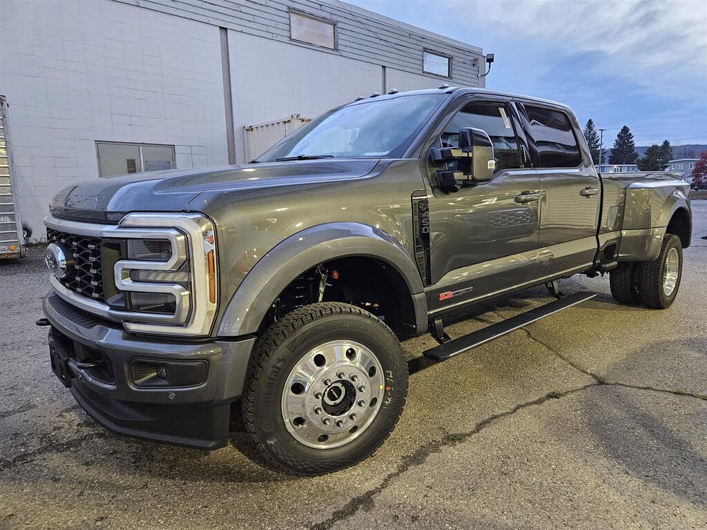 2026 Ford F-450 Super Duty Platinum Crew Cab LB DRW 4WD