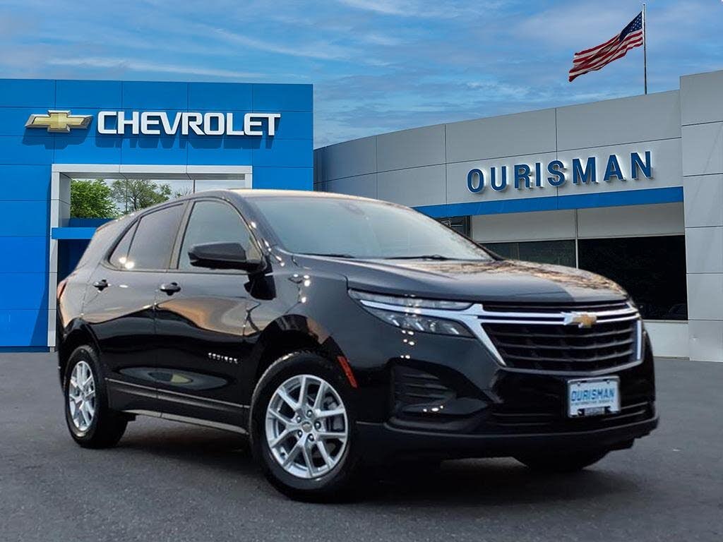 2024 Chevrolet Equinox LS FWD with 1LS