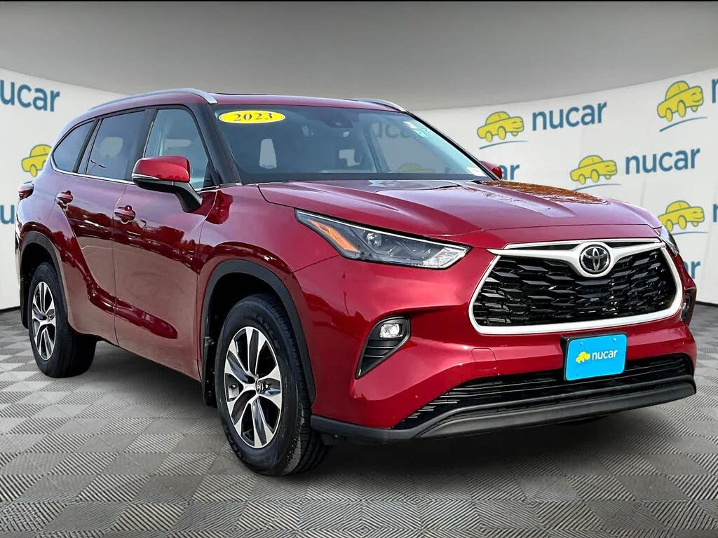 2023 Toyota Highlander XLE AWD