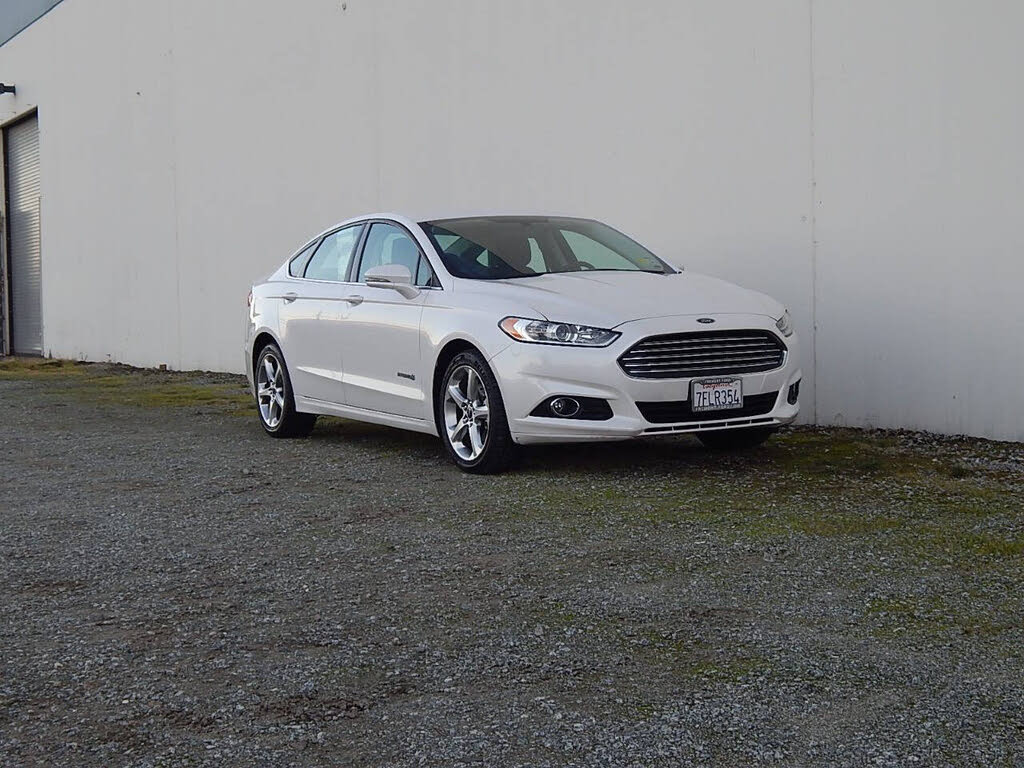 2014 Ford Fusion Hybrid SE FWD