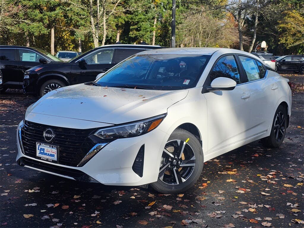 2025 Nissan Sentra SV FWD