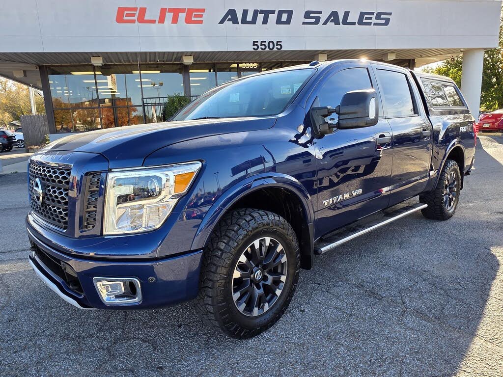 2018 Nissan Titan PRO-4X Crew Cab 4WD