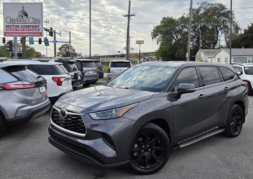 2022 Toyota Highlander L FWD